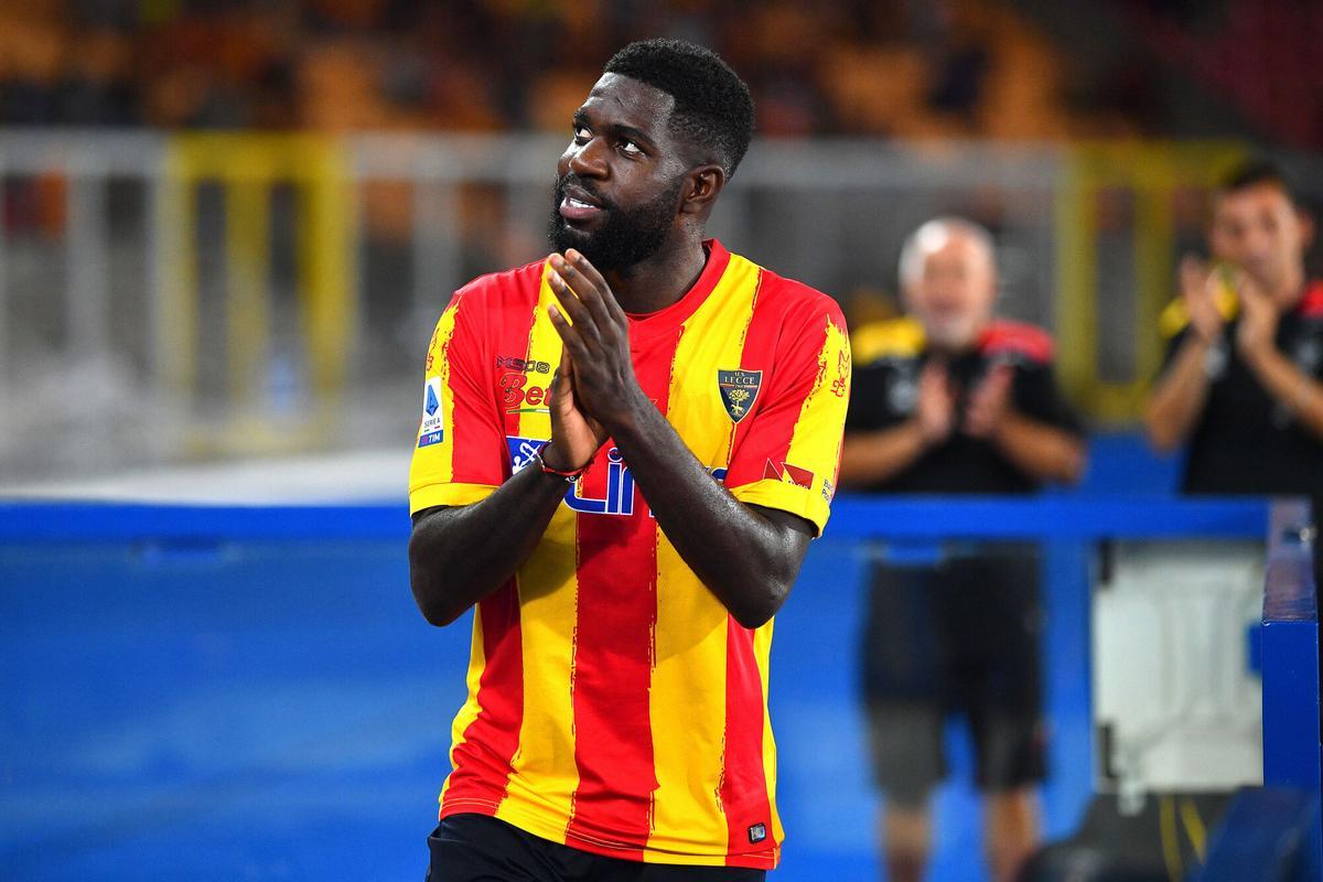 Umtiti en un partido con el Lecce