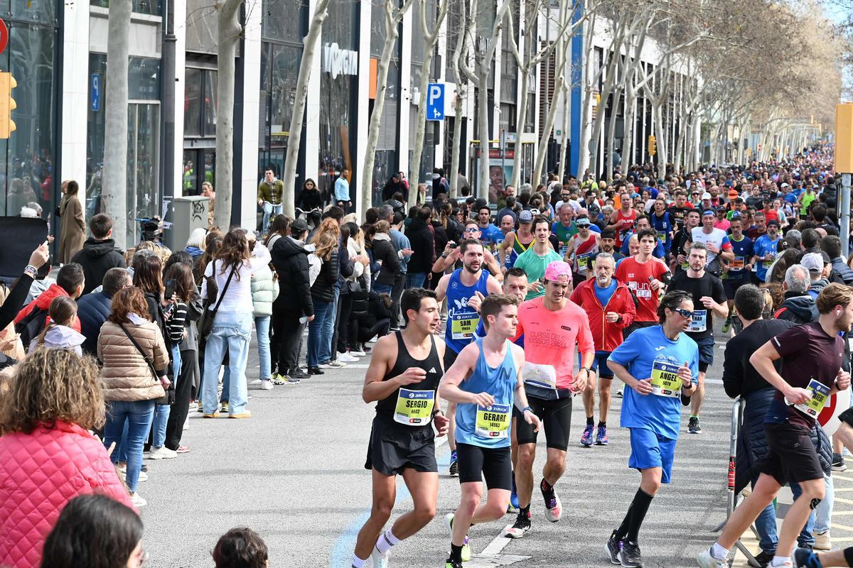 ¿Has participado en la Marató de Barcelona 2024? ¡Búscate en las fotos¡