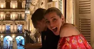 Elsa Pataky y Maxi Iglesias son sorprendidos por la tuna en Salamanca