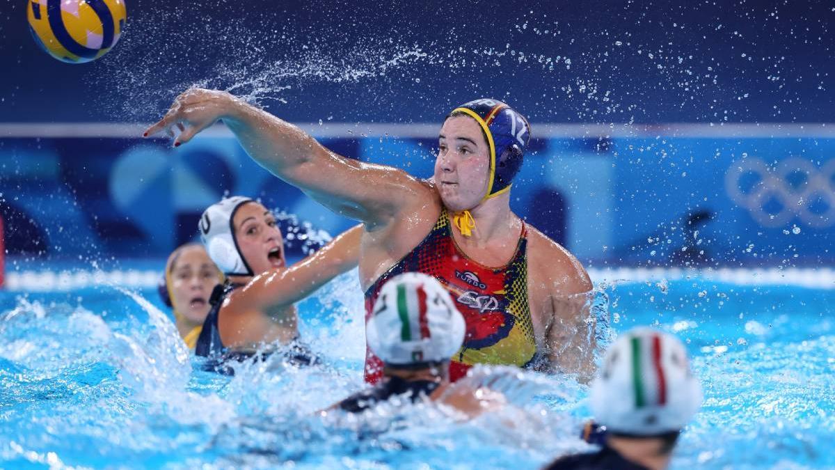 Paula Leitón, oro olímpico en waterpolo, responde a las críticas sobre su peso y gana, también, el aplauso de todo internet