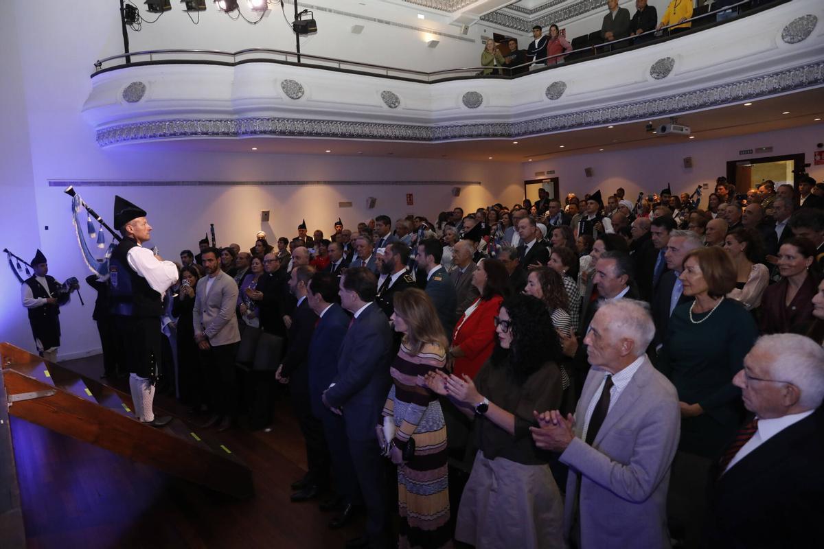 EN IMÁGENES: Presentación de la Fundación Corripio Alonso en el teatro Riera de Villaviciosa