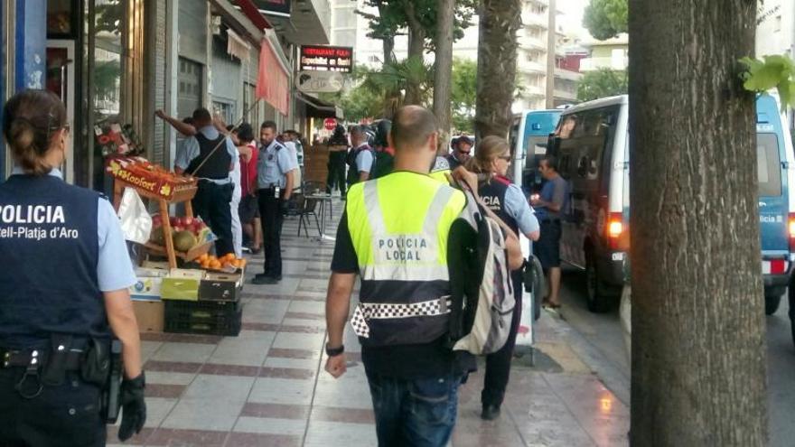 durant l&#039;operació en el locutori es van identificar 24 persones.