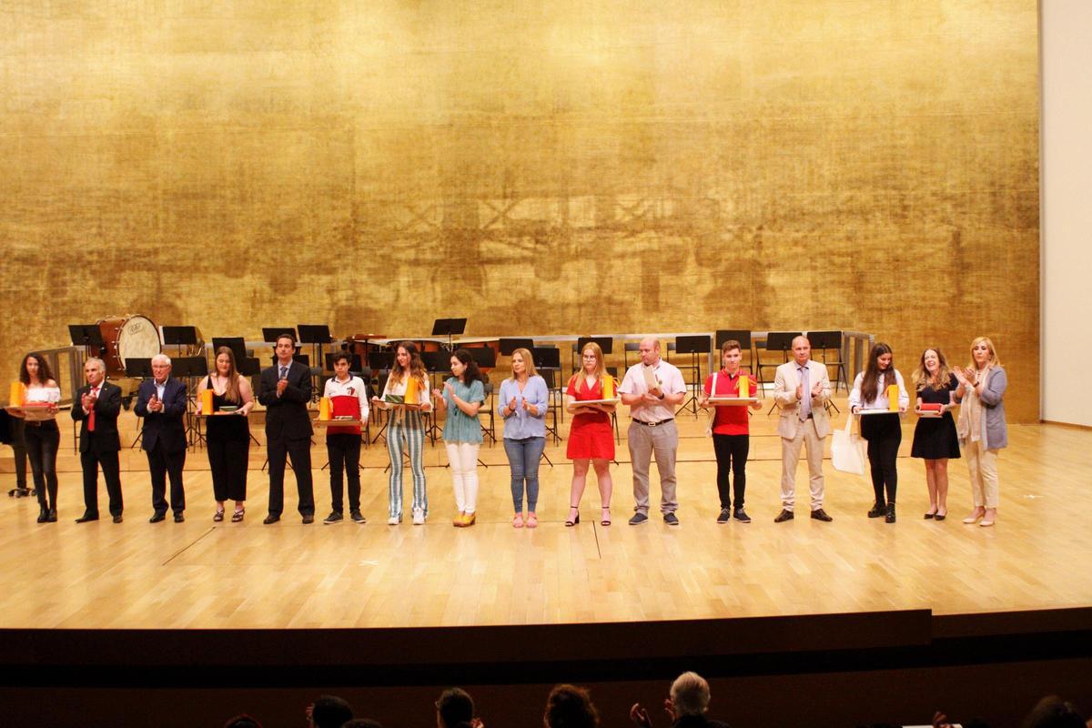 Entrega de premios del Concurso de Relatos Juveniles en una edición anterior