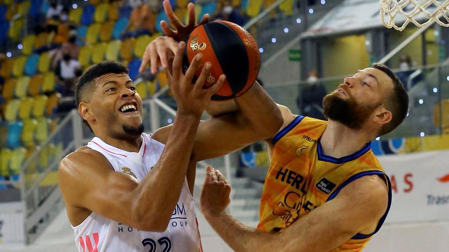 El Real Madrid elimina al Gran Canaria gracias a su acierto exterior