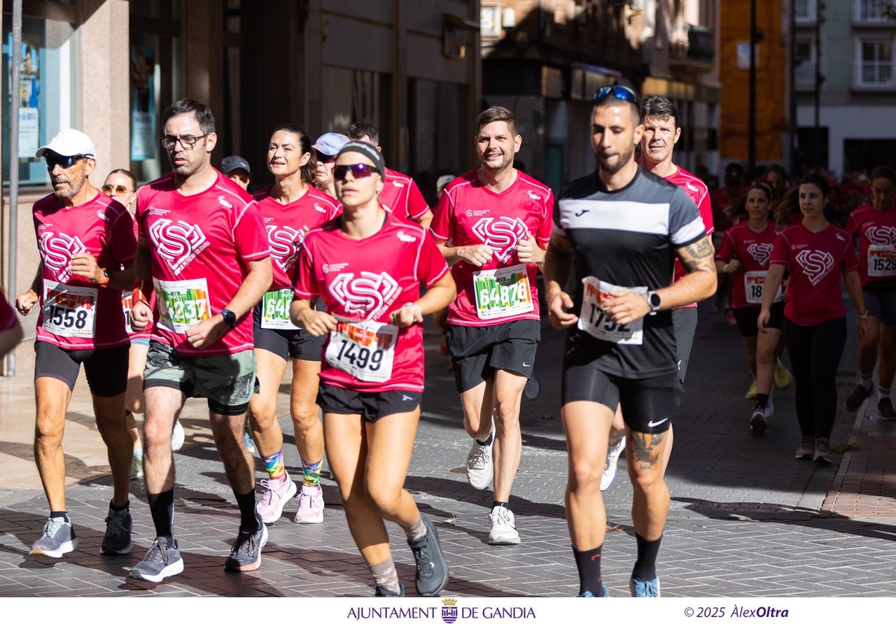 Gandia bate récords de solidaridad en la RunCáncer 2025