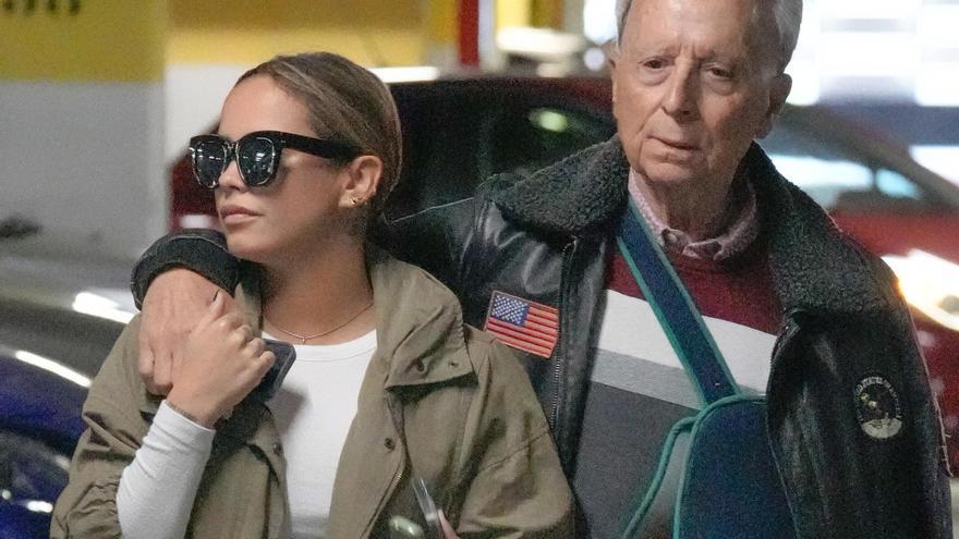 Preocupación por el estado de salud de José Ortega Cano:  Acude al hospital con su hija Gloria Camila