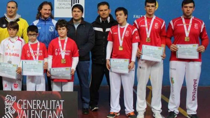 Alfara gana el autonómico cadete de frontón por parejas