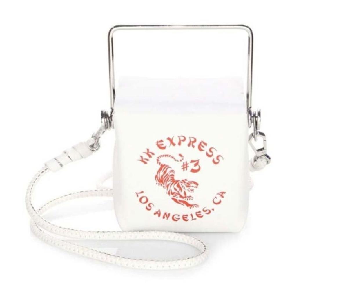 Bolso con forma de comida para llevar