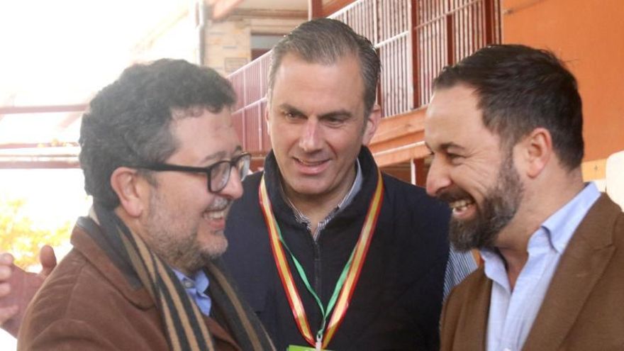 Francisco Serrano, Javier Ortega y Santiago Abascal.