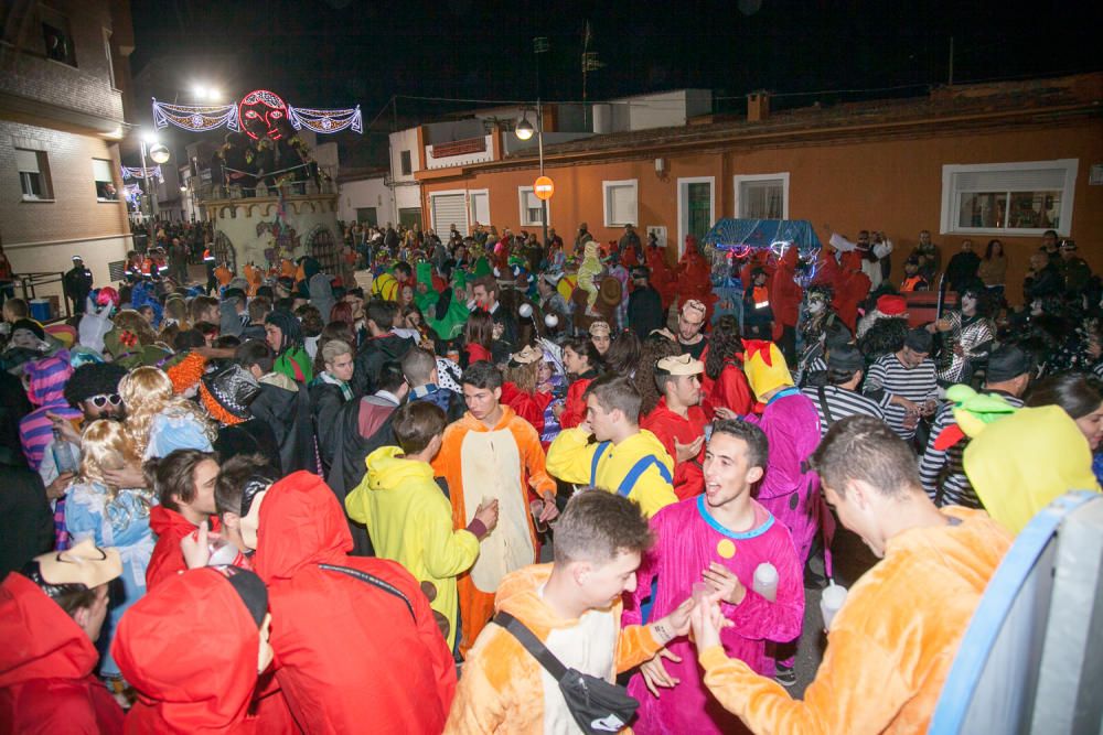 Muro se viste de color con su tradicional carnaval