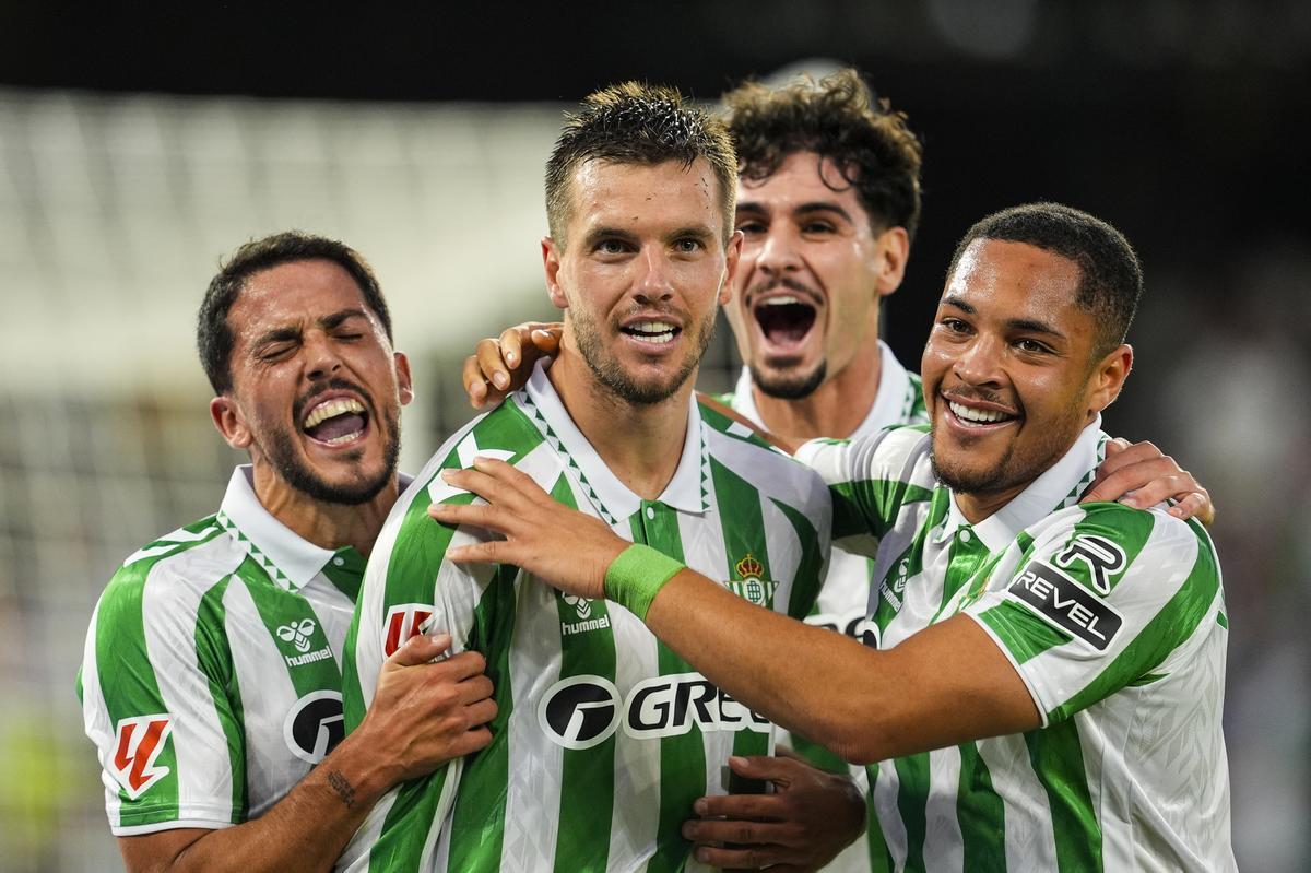 Giovani Lo Celso of Real Betis celebrates a goal during the Spanish league, LaLiga EA Sports, football match played between Real Betis and RCD Espanyol de Barcelona at Benito Villamarin stadium on September 29, 2024, in Sevilla, Spain. AFP7 29/09/2024 ONLY FOR USE IN SPAIN / Joaquin Corchero / AFP7 / Europa Press;2024;Soccer;Sport;ZSOCCER;ZSPORT;Real Betis v RCD Espanyol de Barcelona - LaLiga EA Sports