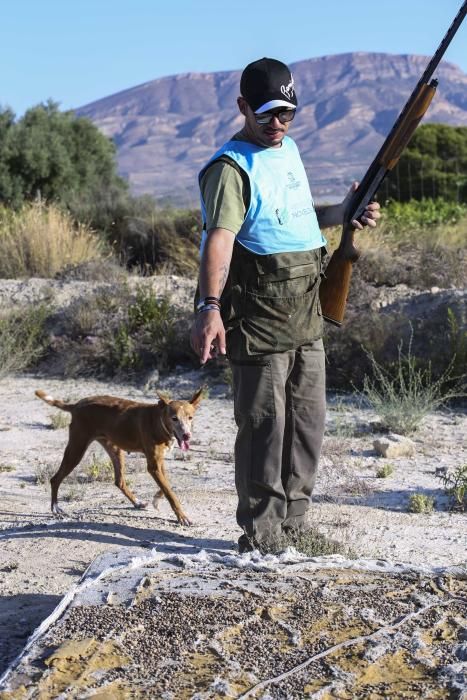 Diez mil cazadores inician la temporada de caza del conejo