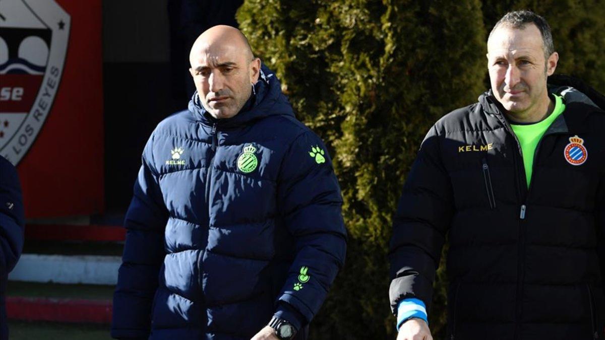 Abelardo llegó al campo junto a Tomás Hervás, segundo entrenador