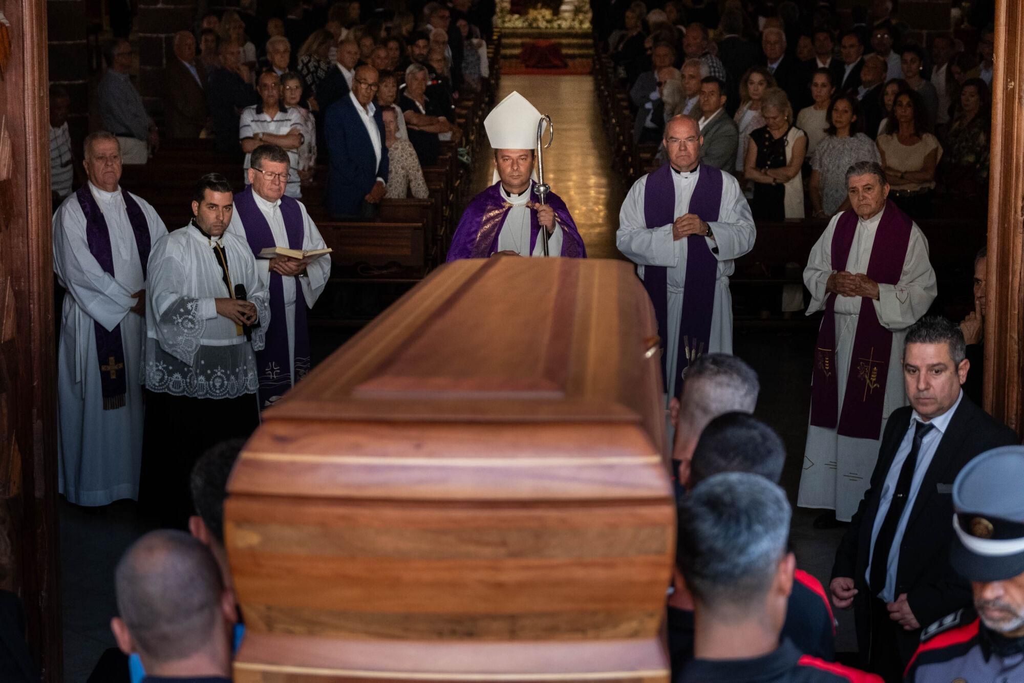 Funeral de Manuel Hermoso en Santa Cruz de Tenerife.