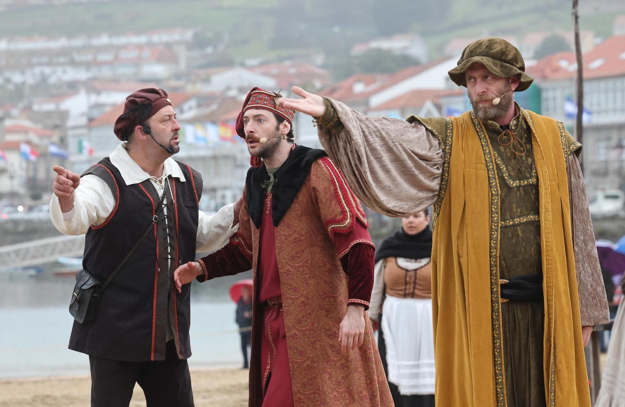 Viaje al pasado desde Baiona: la Arribada triunfa a pesar de la lluvia