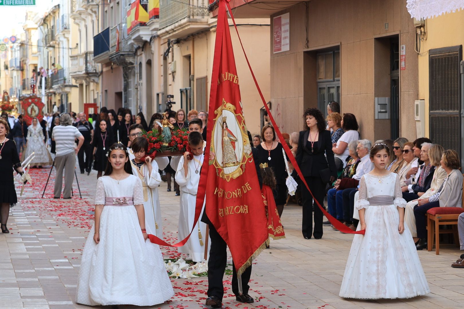 Galería de fotos de la procesión en honor a Santa Quitèria en las fiestas de Almassora