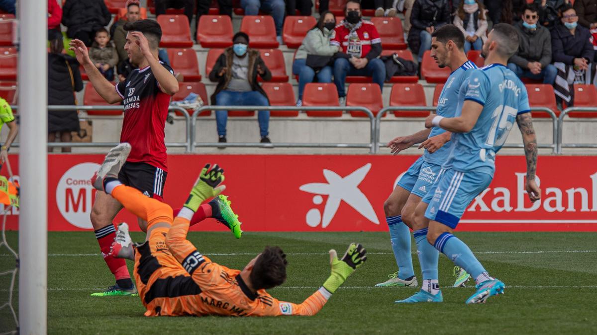 Marc Martínez, en una acción del partido de hoy