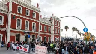 Casi 75.000 alumnos se han incorporado a la escuela catalana a lo largo de este curso