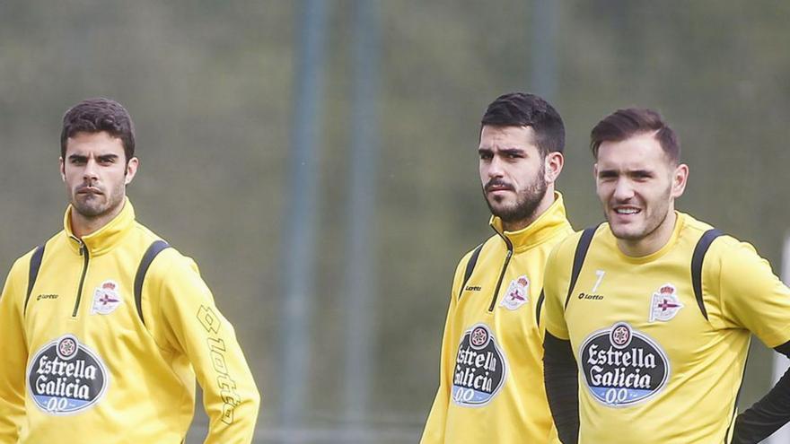 Lucas, a la derecha, junto a Insua y Juan Domínguez. |  // 13FOTOS