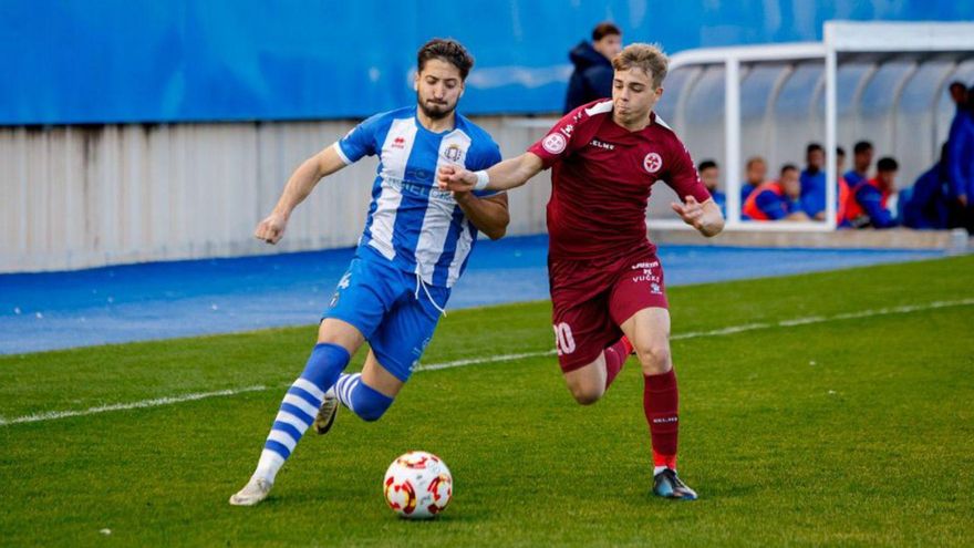 El líder se atasca pese a jugar en superioridad ante el Marítimo