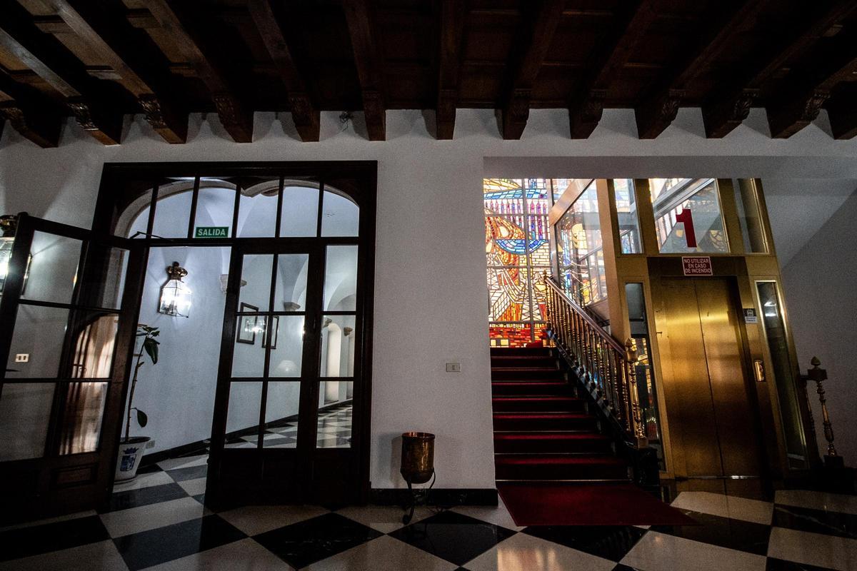 Fotogalería | La sede de la Diputación de Cáceres, más allá de su fachada Fotogalería | La sede de la Diputación de Cáceres, más allá de su fachada