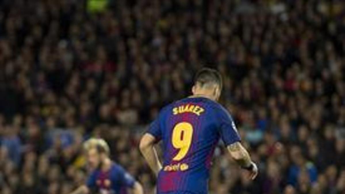 Globos amarillos en el Camp Nou.