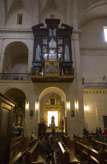 Desmontaje del órgano de la Concatedral de San Nicolás