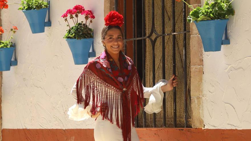 Trajes de gitana el jueves de Feria