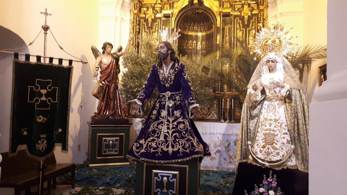 Titulares de la cofradía de Jesús Orando en el Huerto y la Virgen de la Paz y la Esperanza.