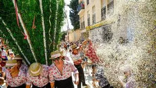 Bétera se rinde a la Rodà: confeti, música y 16 alfàbegues con nombre de mujer