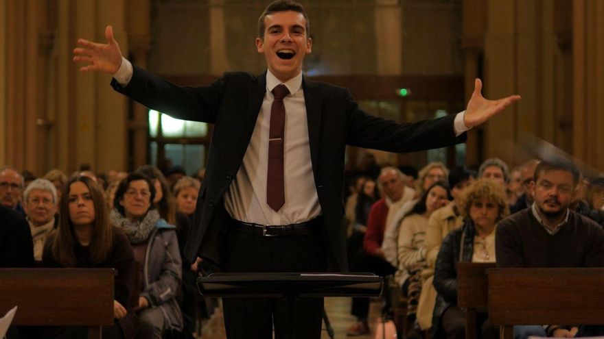 Bartomeu Tur Marí durante la dirección de un concierto. | LINKEDIN
