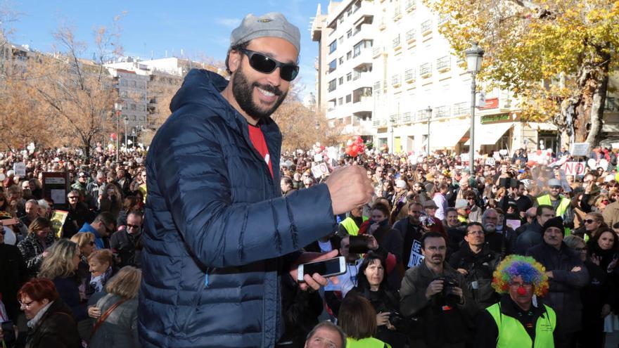 El doctor Jesús Candel, conocido como "Spiriman".