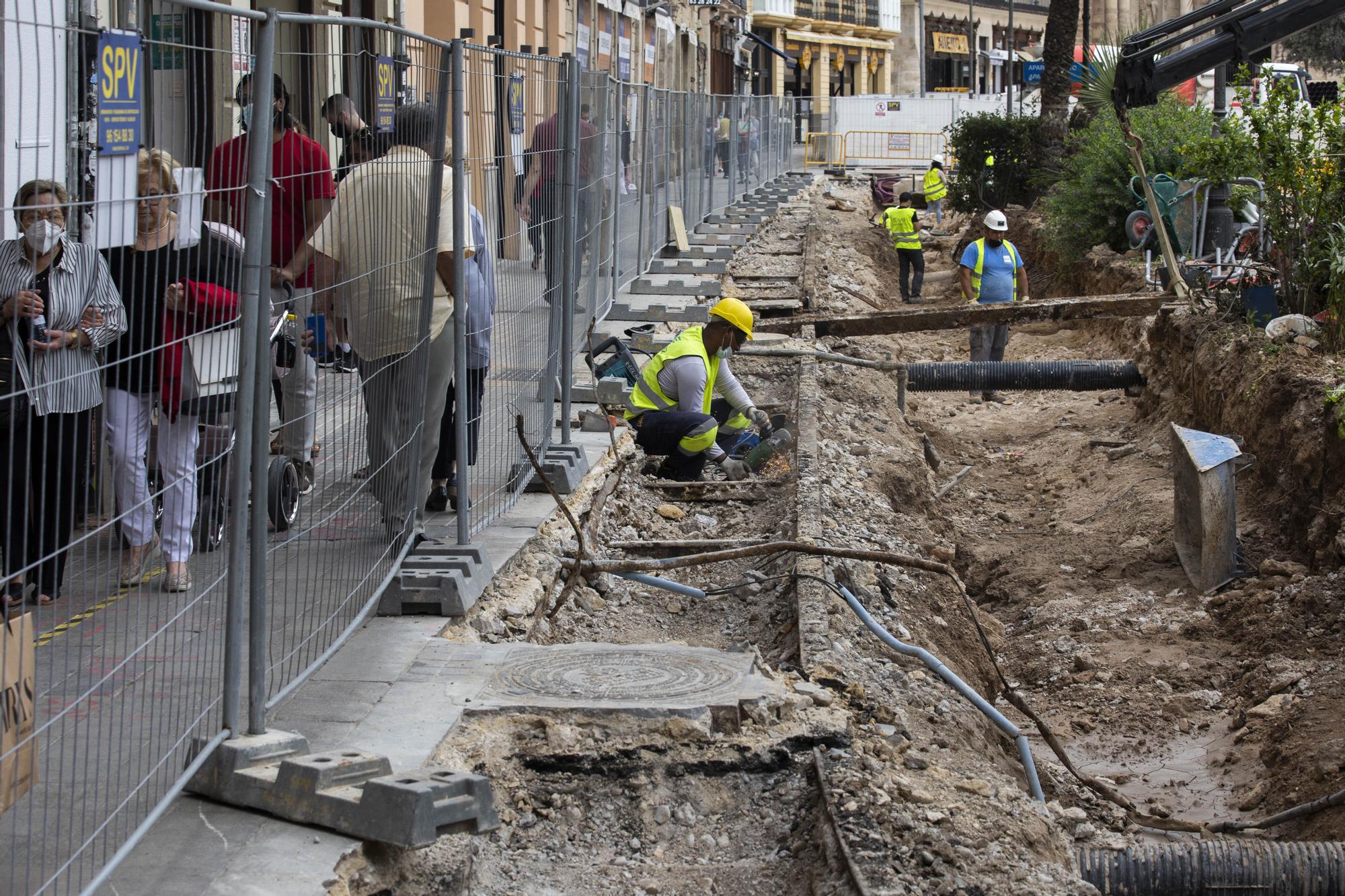 Las obras de la Reina sacan a la luz una posible cuarta muralla de València