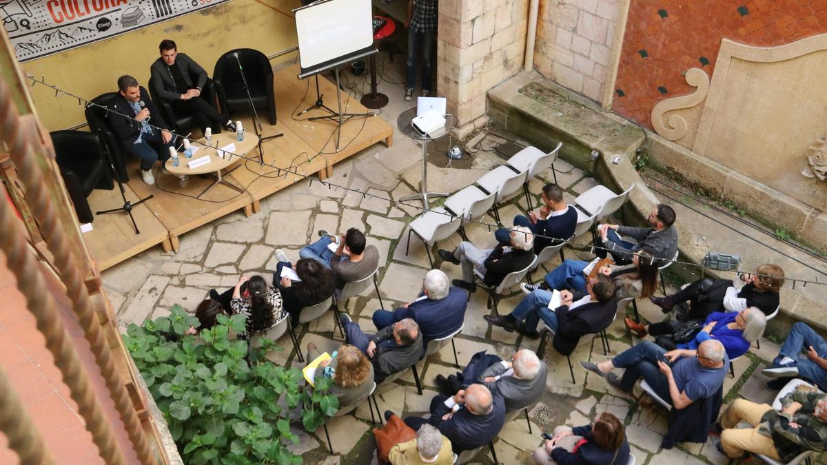 L'acte celebrat a la seu d'Òmnium a Perpinyà.