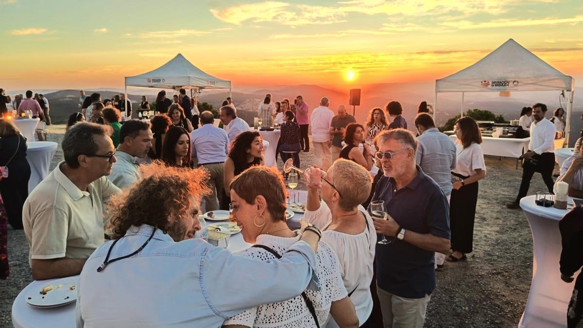 Cena bajo las estrellas de Tentudía en la muestra Gastrostar 2026