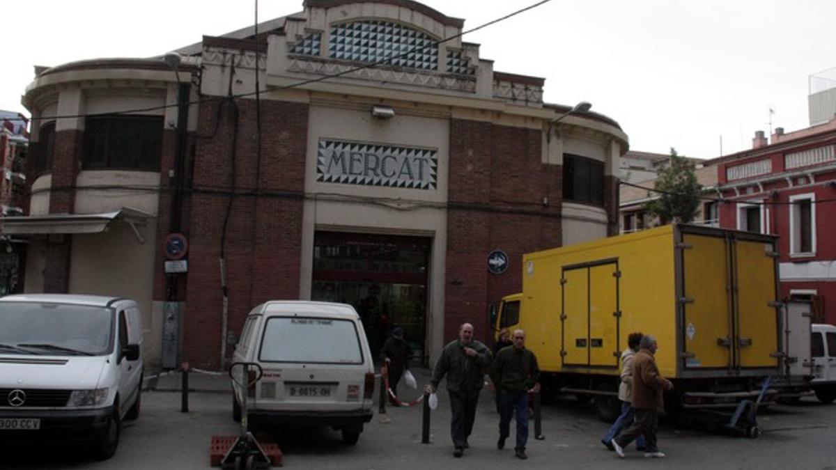 Imagen actual de la fachada del Mercat Sagarra de Santa Coloma de Gramenet.