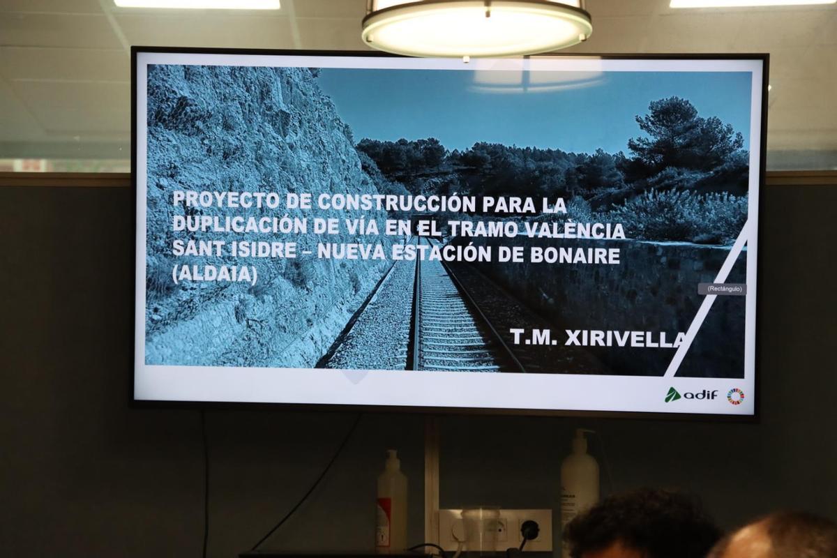 En la reunión abordaron el proyecto de duplicación de la vía C3 y la nueva estación de Bonaire.