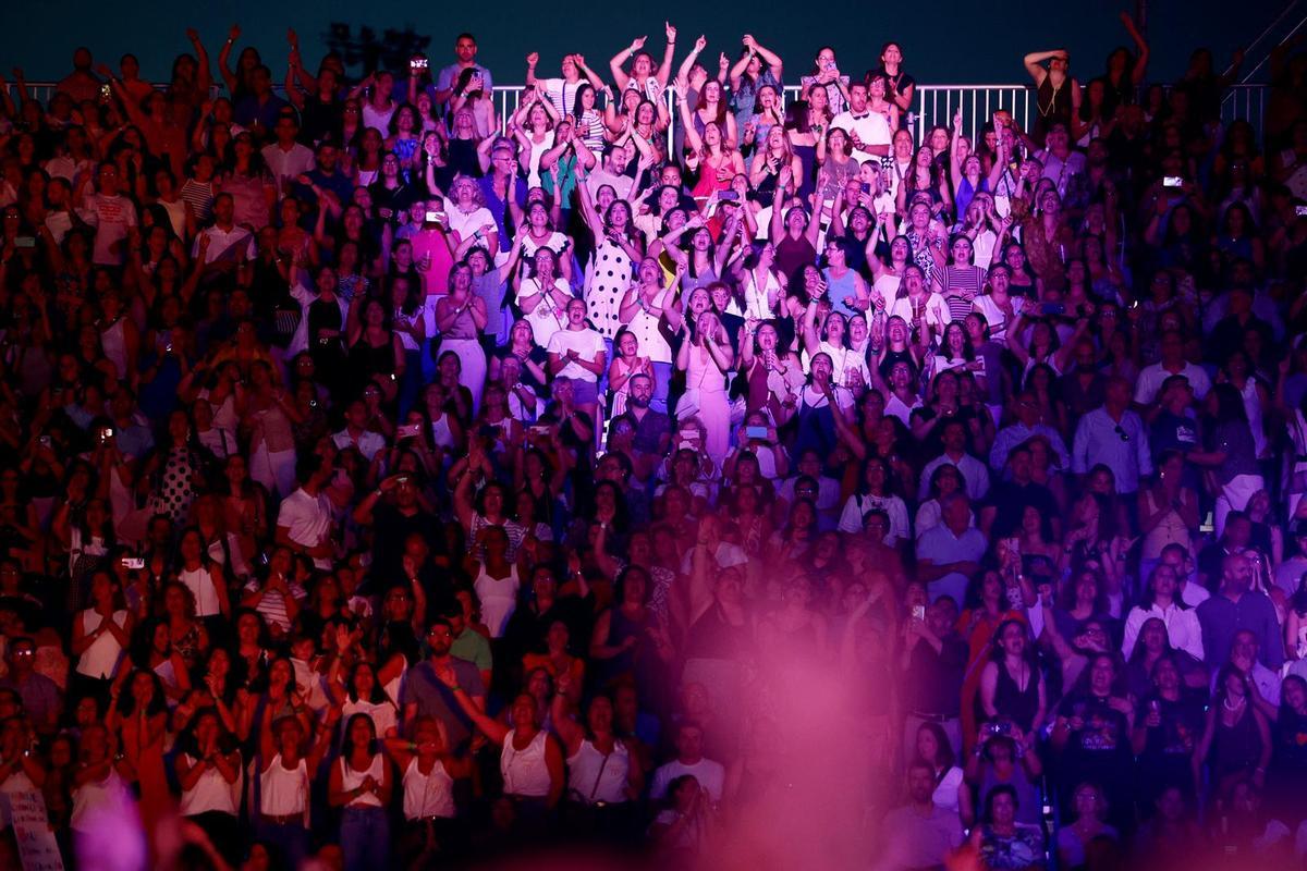 Manuel Carrasco clausura con un lleno total el Córdoba Live