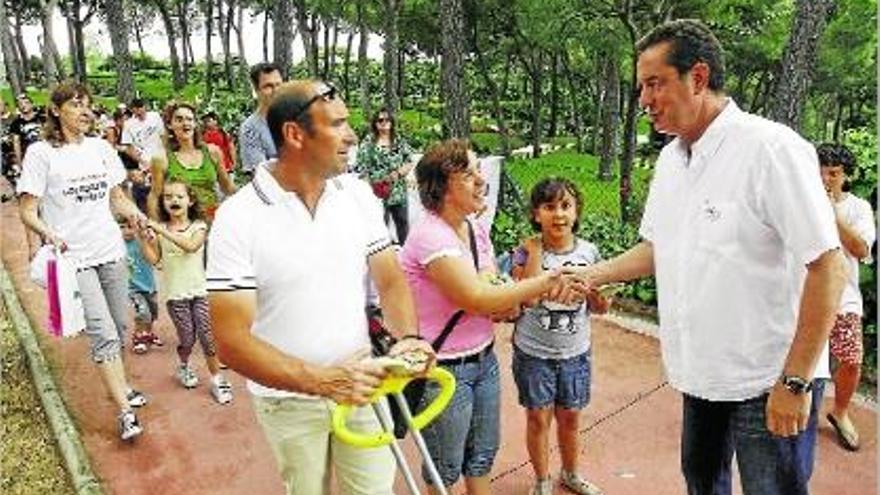 Codina (a la dreta) no descarta que membres d&#039;altres partits puguin acabar formant part del govern de Lloret.