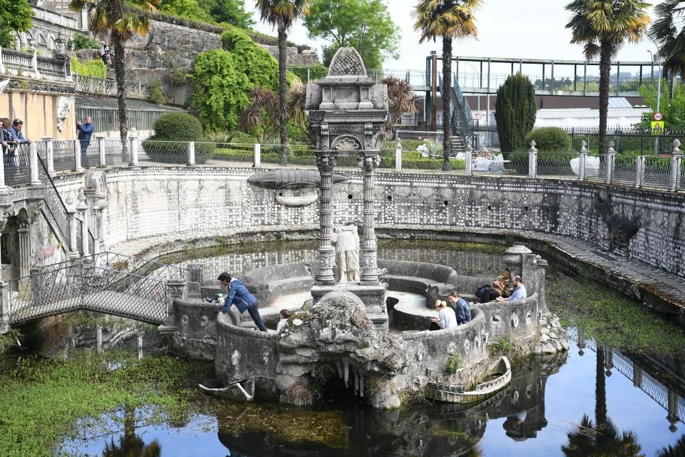 Una jornada lúdica redescubre el tesoro legado hace más de un siglo por los García Naveira que recrearon en O Carregal lo visto y soñado en sus viajes alrededor del mundo.