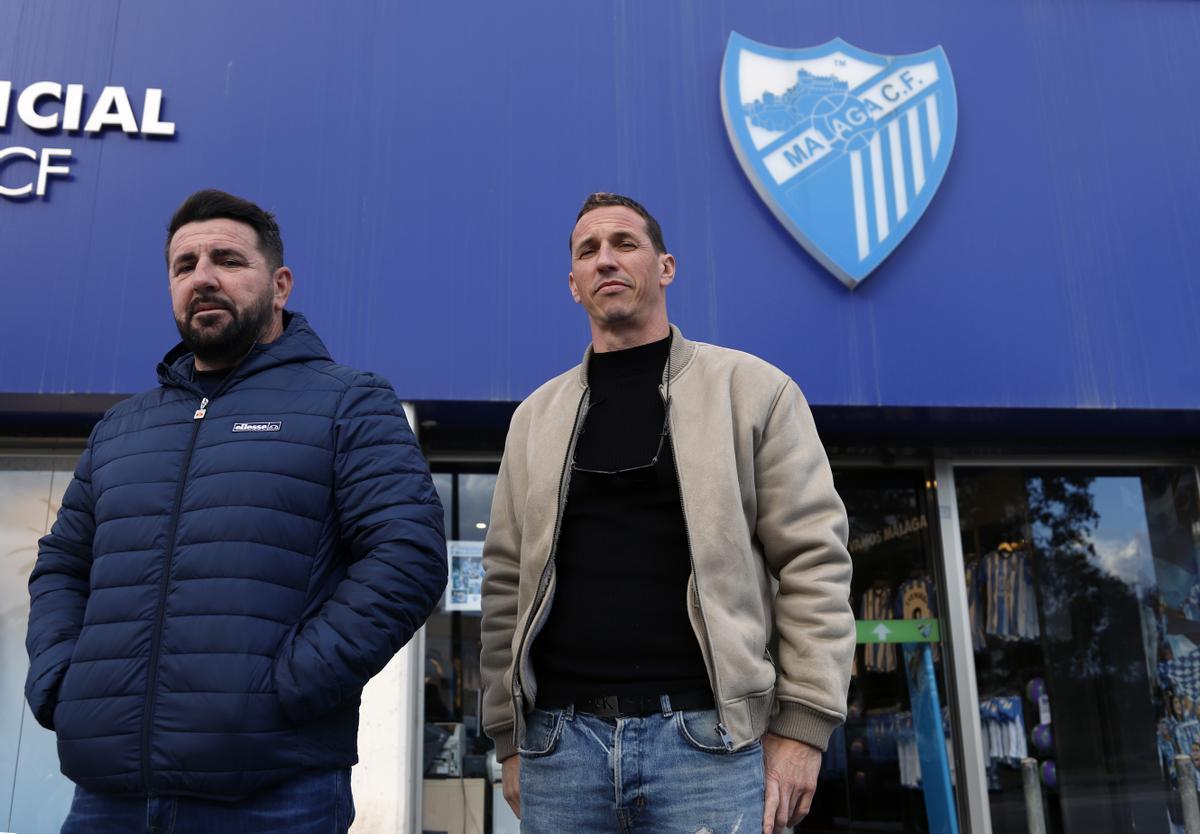 Representantes del Frente Bokerón, junto a La Rosaleda.