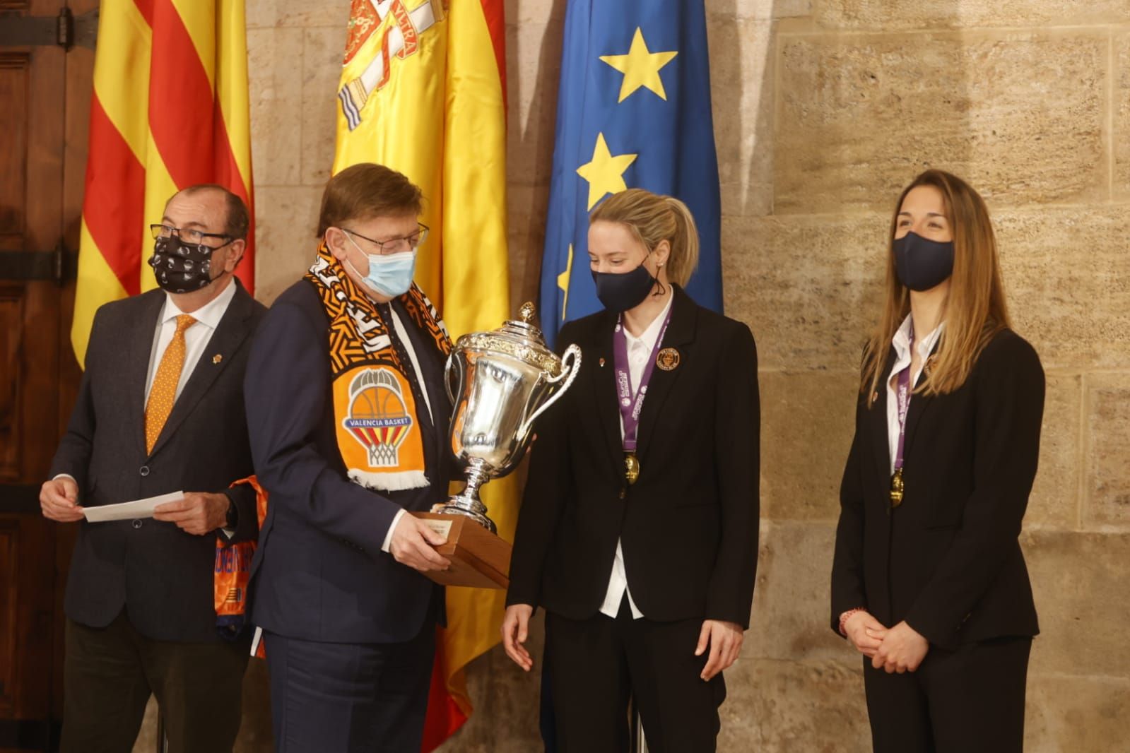 Las fotos del acto de celebración de la Eurocup Women