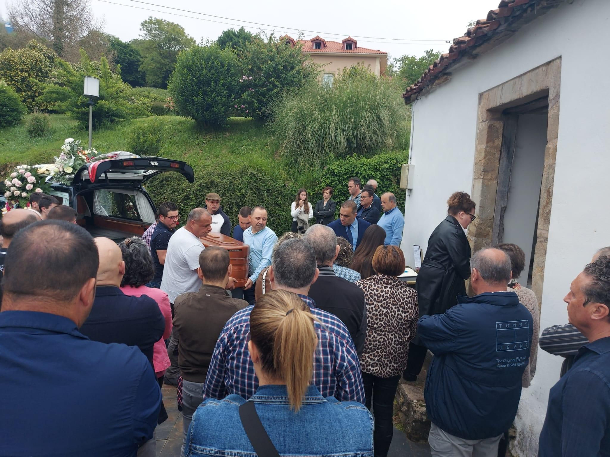 En imágenes: Funeral por Félix Manuel Arias en Sobrado (Tineo)