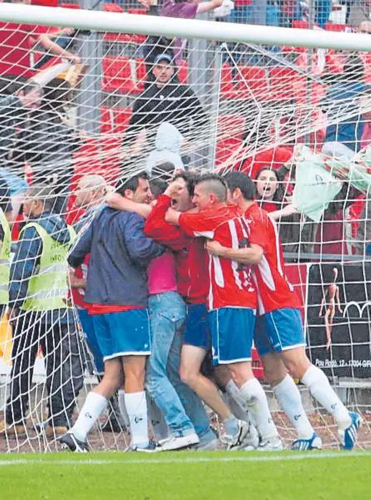 El Girona celebra el gol de Kiko Ratón al Murcia en 2010.
