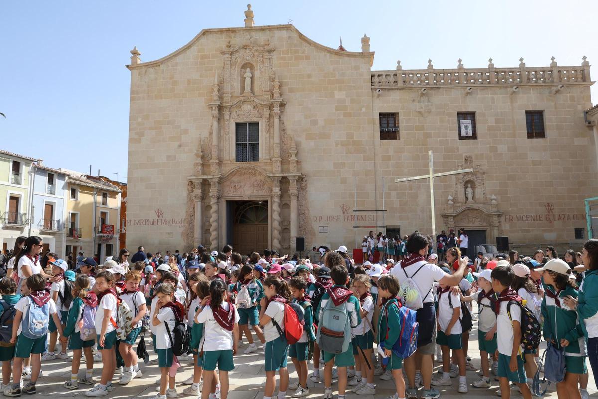 La Peregrina Escolar celebra su décimo aniversario con una gran participación