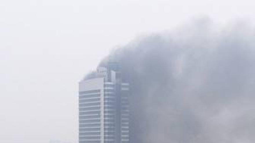 Incendio en las torres gemelas de Hanoi