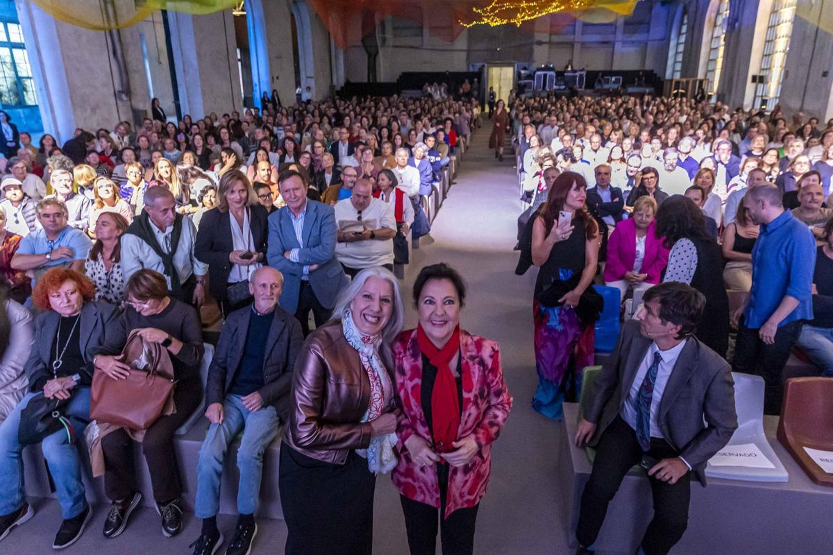 EN IMÁGENES: Las premios "Princesa" María Pagés y Carmen Linares protagonizan la presentación del documental sobre flamenco en La Vega EN IMÁGENES: Las premios "Princesa" María Pagés y Carmen Linares protagonizan la presentación del documental sobre flamenco en La Vega