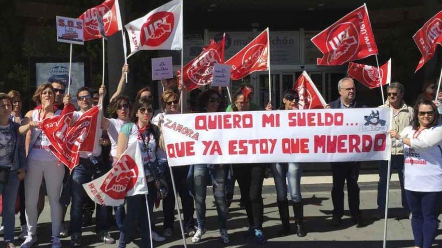 Manifestación de los trabajadores de Los Telares.