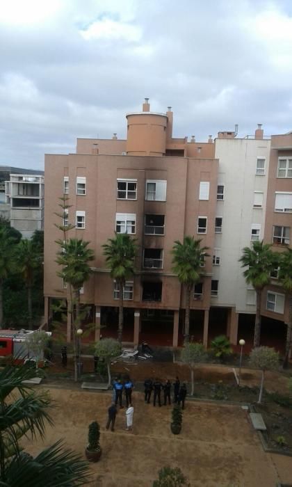 Incendio en una vivienda del barrio de Siete Palma