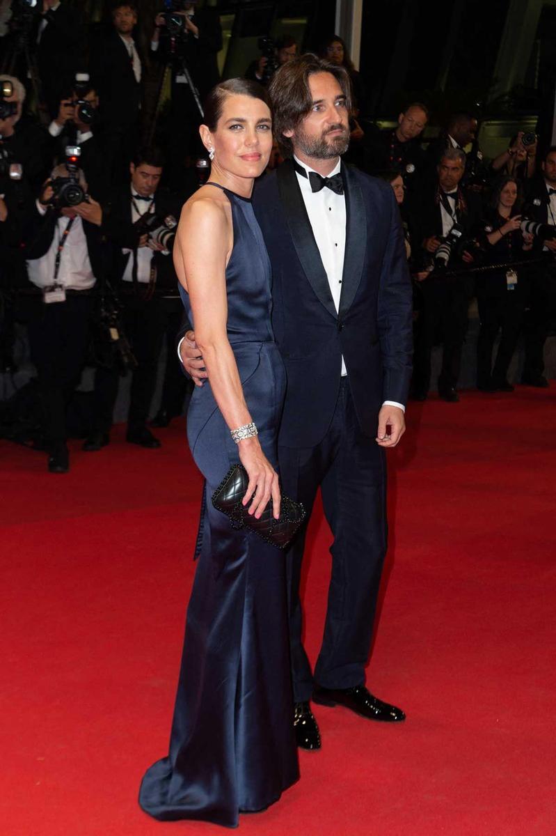 Carlota Casiraghi y su marido